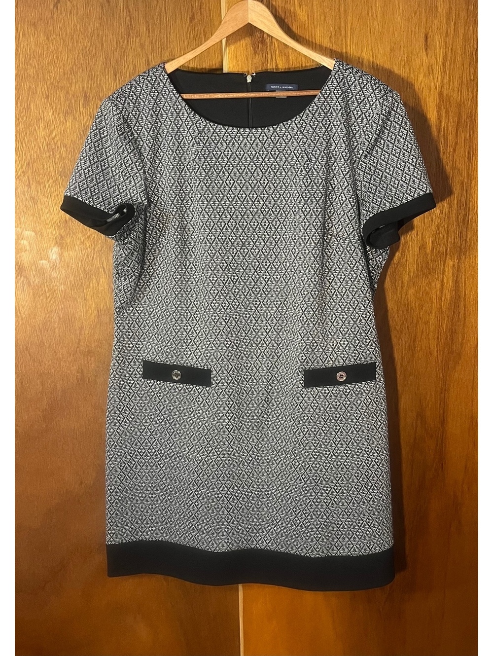 Tommy Hilfiger Black & Silver Metallic Dress Sz 18